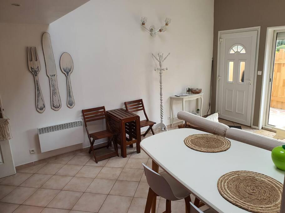 Holiday home Charmante Maison 1 Avec Terrasse N'1 *