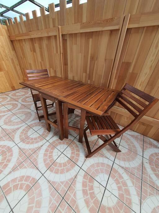 Charmante Maison 1 Avec Terrasse N'1 *