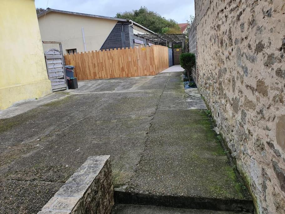 Charmante Maison 1 Avec Terrasse N'1 *