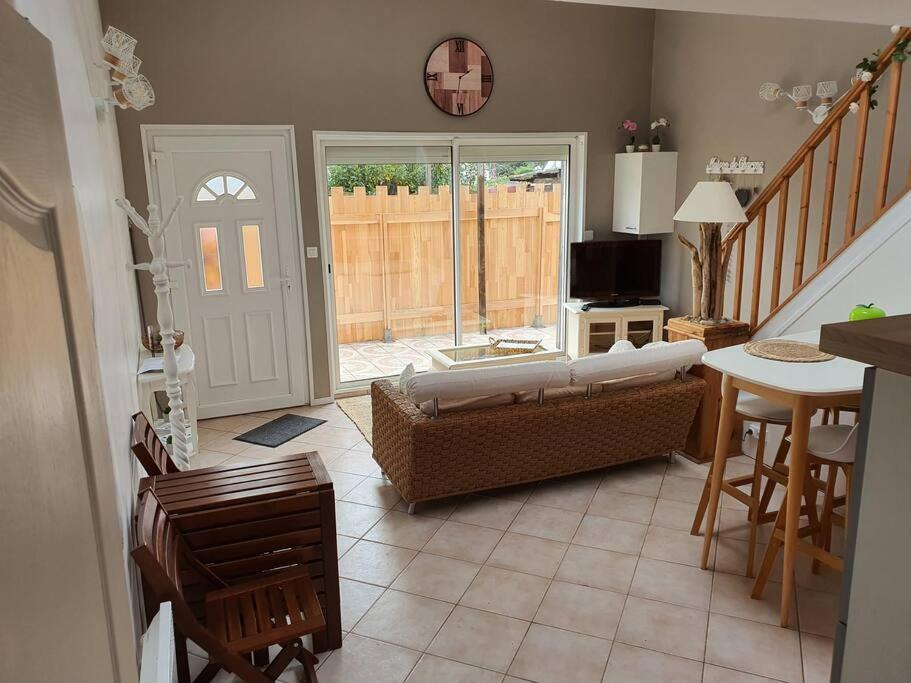 Holiday home Charmante Maison 1 Avec Terrasse N'1 Equihen-Plage